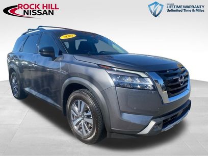 Used 2022 Nissan Pathfinder SL