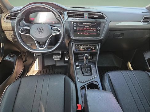 Used 2023 Volkswagen Tiguan SE R-Line FWD image 12