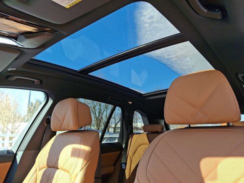 New 2026 BMW X5 M60i w/ Climate Comfort Package image 13