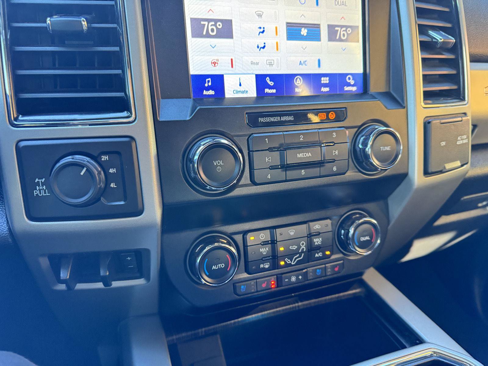 Used 2021 Ford F350 Lariat AWD/4WD image 21
