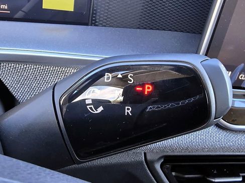 New 2026 Volkswagen Tiguan S image 15