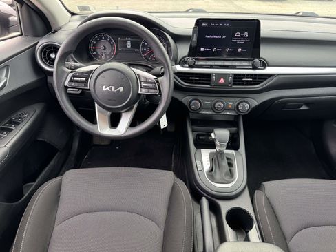 Used 2023 Kia Forte LXS FWD image 13