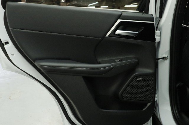 New 2026 Mitsubishi Outlander SE FWD image 26