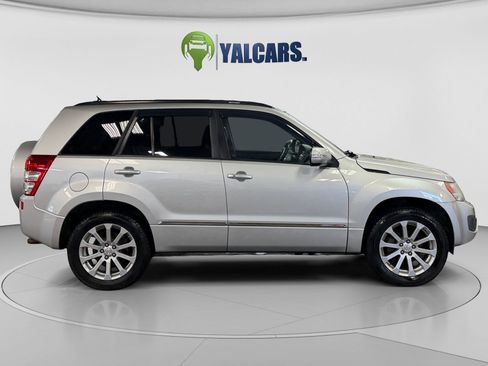 Used 2013 Suzuki Grand Vitara Limited AWD/4WD image 6