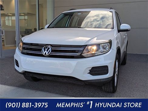 Used 2018 Volkswagen Tiguan Limited w/ Premium Package image 1