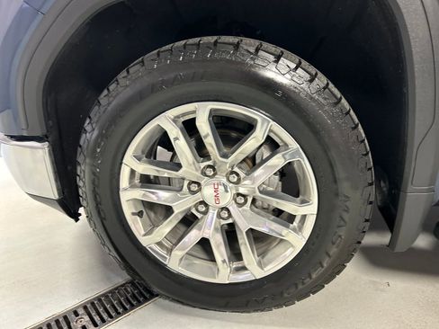 Used 2019 GMC Sierra 1500 SLT w/ SLT Premium Plus Package AWD/4WD image 9