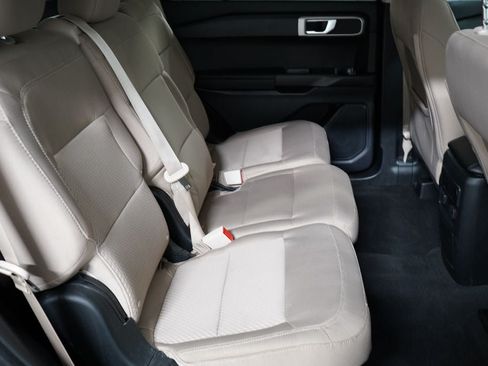 Certified 2022 Ford Explorer 4WD image 24