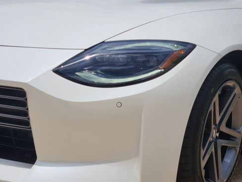 New 2026 Nissan Z Sport w/ Floor Mat Package RWD image 9