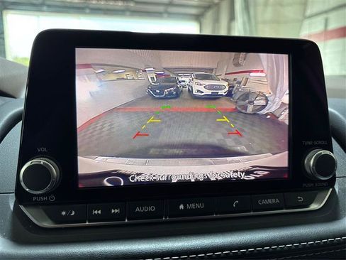 Used 2021 Nissan Rogue S AWD/4WD image 33