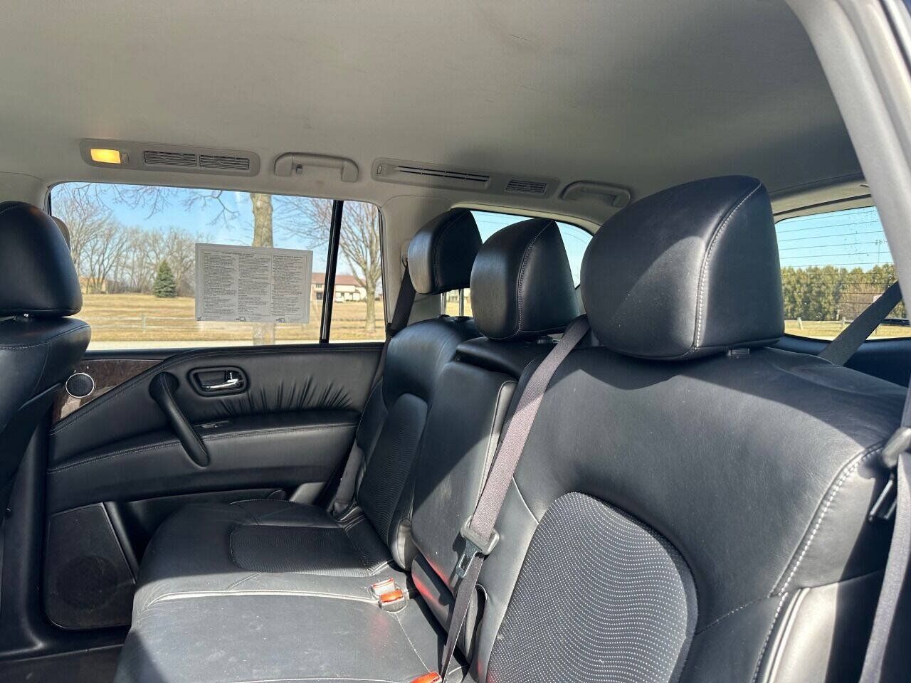 Used 2017 INFINITI QX80 4WD w/ Driver Assistance Package image 15