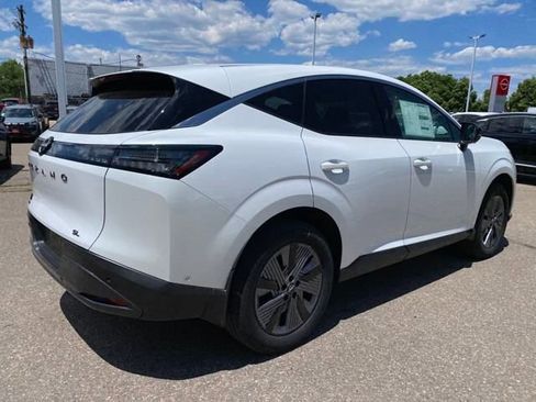 New 2025 Nissan Murano SL image 5