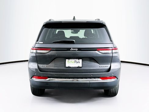 Used 2023 Jeep Grand Cherokee Laredo AWD/4WD image 7