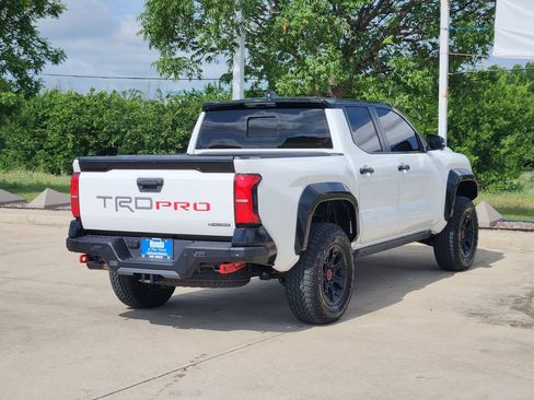 Used 2026 Toyota Tacoma TRD Pro AWD/4WD image 5