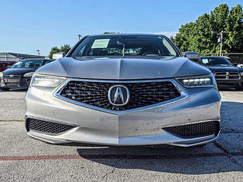 Used 2018 Acura TLX V6 w/ Technology Package FWD image 2
