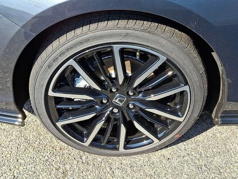 Used 2026 Honda Accord Touring image 4