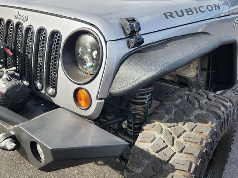 Used 2013 Jeep Wrangler Rubicon w/ PWR Convenience Group AWD/4WD image 12