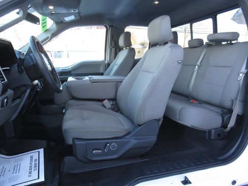 Used 2016 Ford F150 XLT w/ Equipment Group 302A Luxury image 15