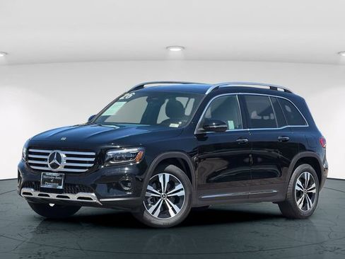 Certified 2026 Mercedes-Benz GLB 250 image 2