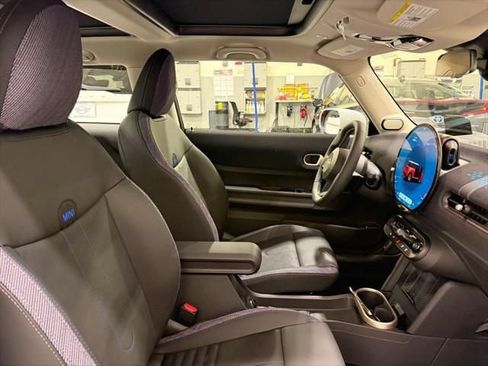 New 2026 MINI Cooper 2-Door Hardtop image 23