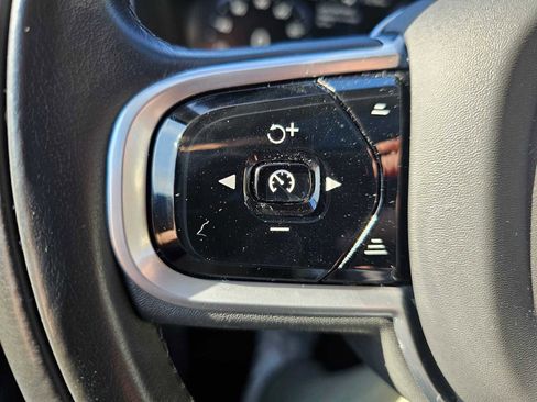 Used 2020 Volvo XC90 T6 Inscription w/ Protection Package Premier image 38