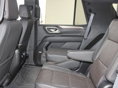 Used 2024 Chevrolet Tahoe High Country image 34