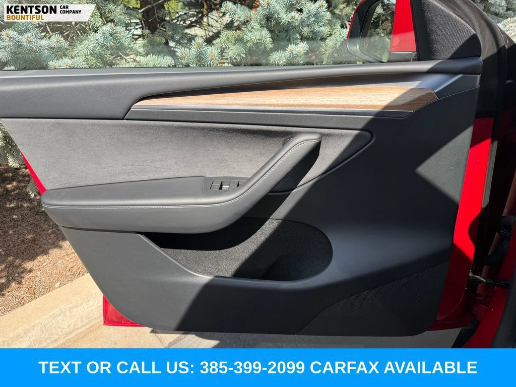 Used 2023 Tesla Model Y Long Range AWD/4WD image 13