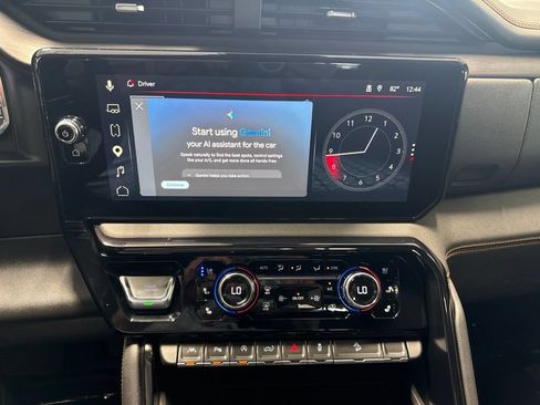 Used 2025 GMC Sierra 1500 AT4 w/ AT4 Premium Package AWD/4WD image 21