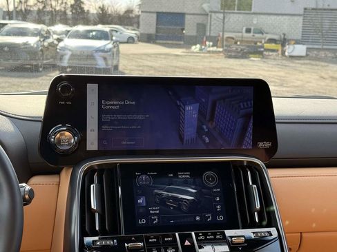 New 2025 Lexus LX 600 4WD w/ Accessory Package (2T) image 10