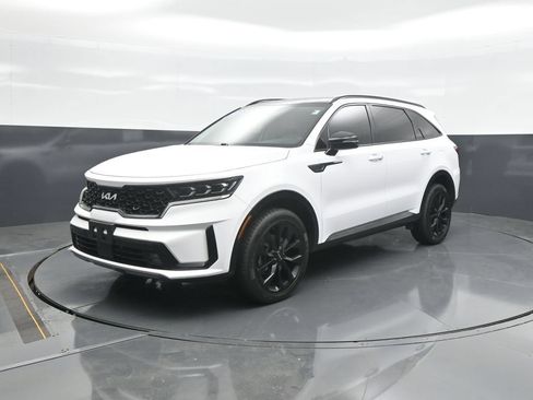 Used 2023 Kia Sorento SX AWD/4WD image 3