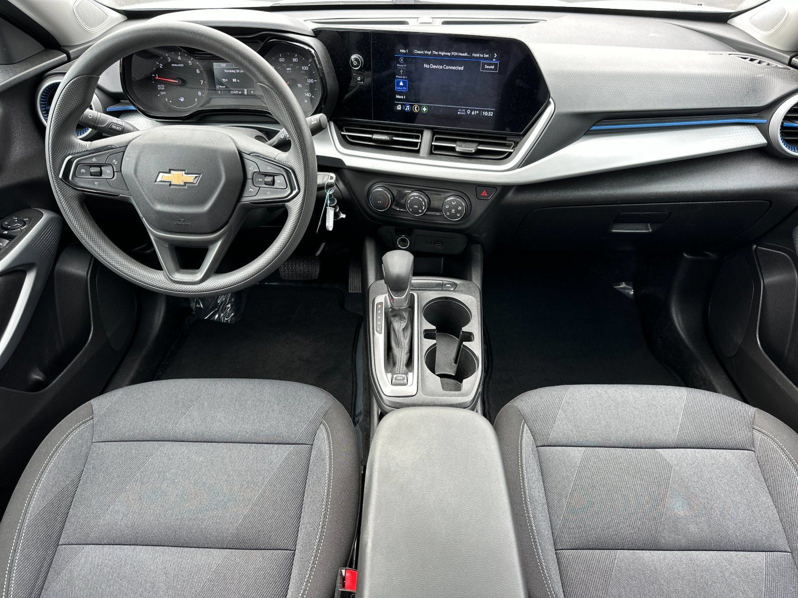 Used 2025 Chevrolet Trax LS FWD image 12