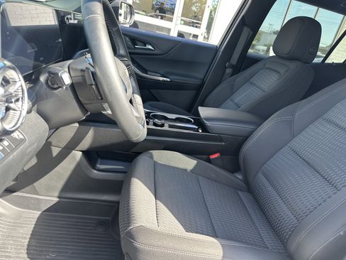 Used 2026 Chevrolet Equinox LT FWD image 11