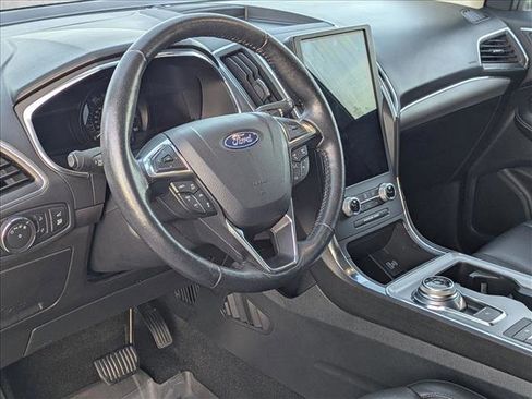 Used 2021 Ford Edge Titanium w/ Equipment Group 301A image 9