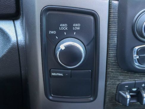 Used 2015 RAM 2500 Limited AWD/4WD image 21