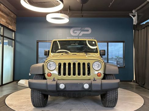 Used 2013 Jeep Wrangler Sport AWD/4WD image 8