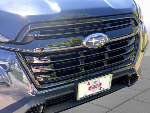 Certified 2025 Subaru Ascent Onyx Edition AWD/4WD image 32