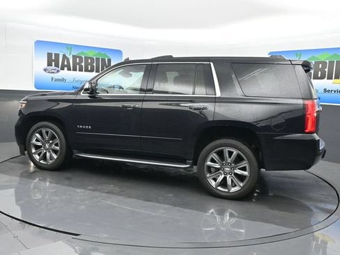 Used 2020 Chevrolet Tahoe Premier RWD image 3
