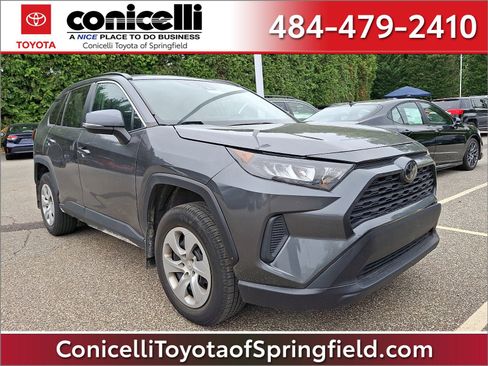 Used 2021 Toyota RAV4 LE AWD/4WD image 1