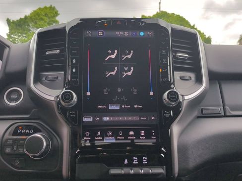 New 2026 RAM 1500 4x4 Crew Cab image 25