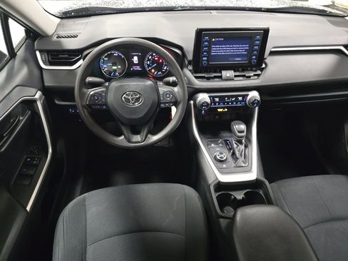Certified 2019 Toyota RAV4 LE image 25