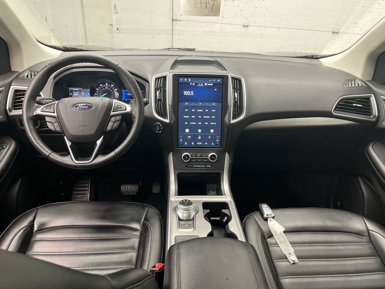 Certified 2024 Ford Edge SEL w/ Convenience Package AWD/4WD image 4