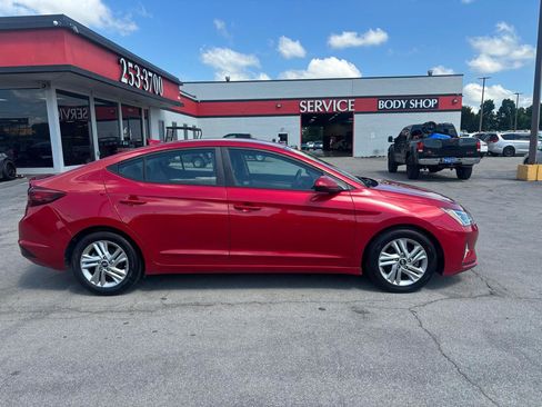Used 2020 Hyundai Elantra SEL FWD image 2
