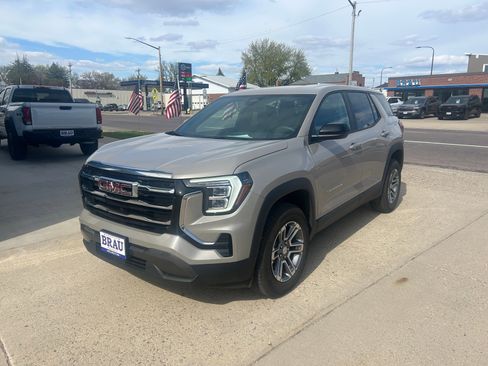 Used 2026 GMC Terrain Elevation AWD/4WD image 2