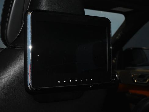 Used 2019 Lincoln Navigator Reserve AWD/4WD image 23