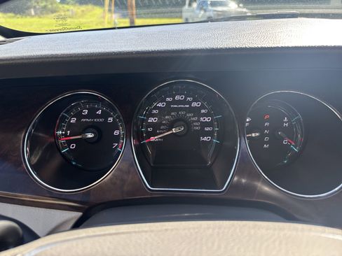 Used 2012 Ford Taurus Limited FWD image 18