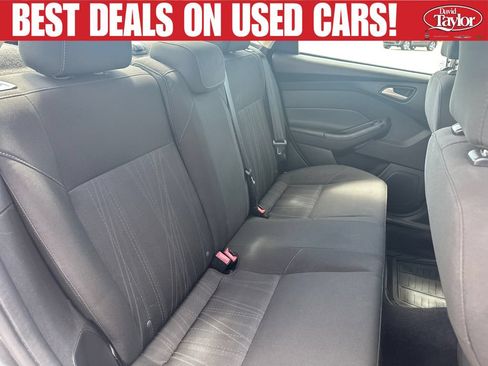 Used 2015 Ford Focus SE FWD image 31