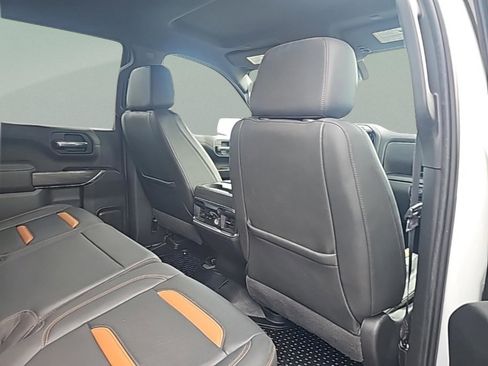 Used 2022 GMC Sierra 1500 AT4 w/ Technology Package image 30
