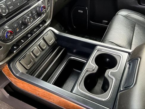 Used 2018 Chevrolet Silverado 1500 LTZ Z71 image 14