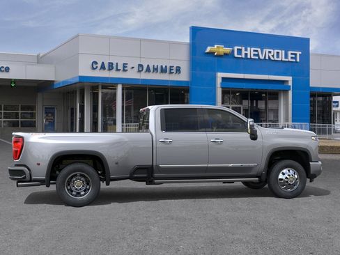New 2026 Chevrolet Silverado 3500 High Country w/ High Country Premium Package AWD/4WD image 5