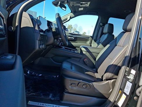 Certified 2025 Chevrolet Tahoe RST image 13