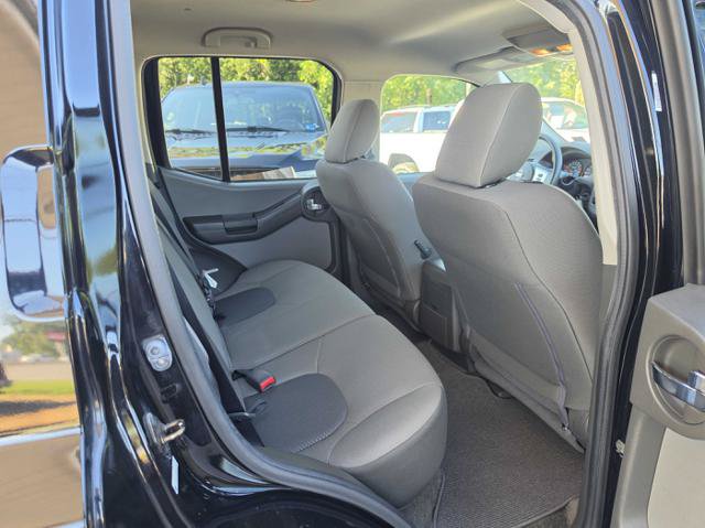 Used 2015 Nissan Xterra S AWD/4WD image 17